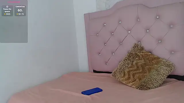 vicky bigboobs babe online show from June 2026 11:40:02 PM