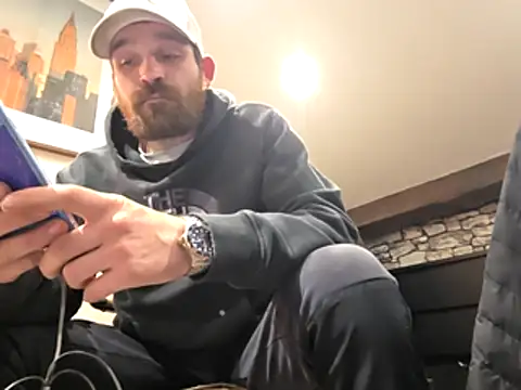 Snapshot of LKC94 chatting on November 2025 01:48:02 AM LKC94 online show from November 2025 01:48:02 AM