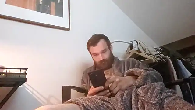 Snapshot of LKC94 chatting on November 2025 03:27:01 AM LKC94 online show from November 2025 03:27:01 AM