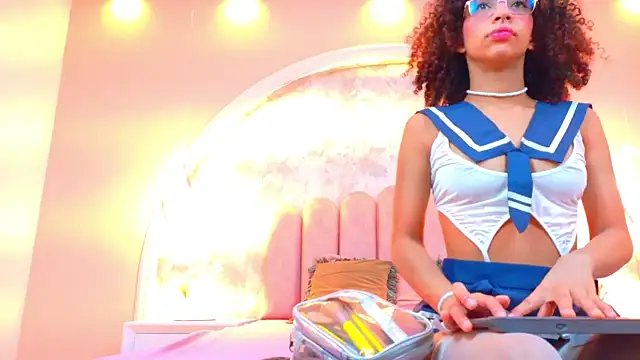 Snapshot of CamilaJohnston chatting on October 2025 08:09:02 PM CamilaJohnston online show from October 2025 08:09:02 PM