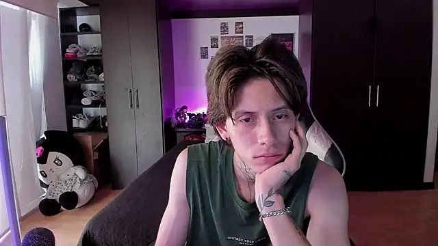 xIce Boy online show from February 2026 03:20:01 PM