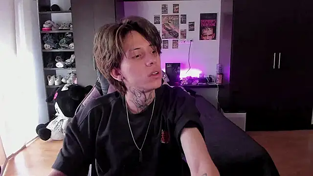 xIce Boy online show from February 2026 01:07:02 PM