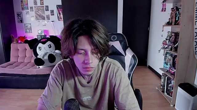 xIce Boy online show from May 2026 01:18:01 PM