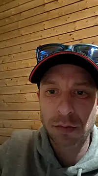 svenpfeifer online show from March 2025 12:15:02 AM