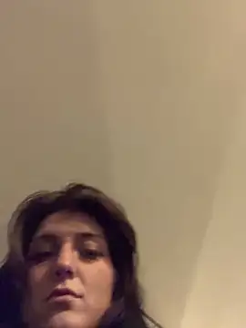 2brokegirlz online show from March 2025 07:24:01 AM