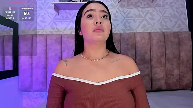 MelinaCruz online show from September 2025 04:01:02 AM