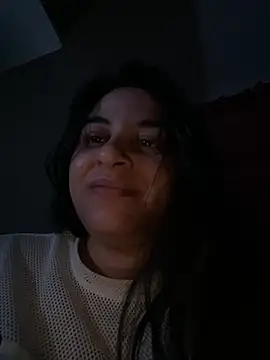 Snapshot of Veramaia chatting on April 2026 10:18:01 PM Veramaia online show from April 2026 10:18:01 PM