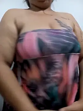 Snapshot of aliciaxm chatting on March 2025 03:15:01 AM aliciaxm online show from March 2025 03:15:01 AM