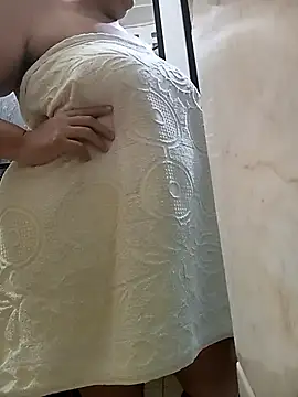 Snapshot of aliciaxm chatting on March 2025 03:58:02 AM aliciaxm online show from March 2025 03:58:02 AM