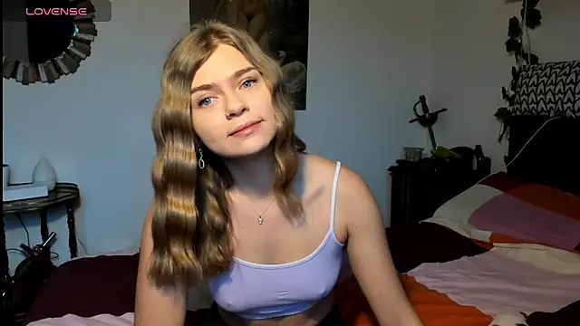 HaleyReedme online show from February 2026 08:18:02 AM