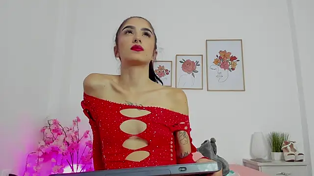 alana 111 online show from October 2025 02:55:02 AM