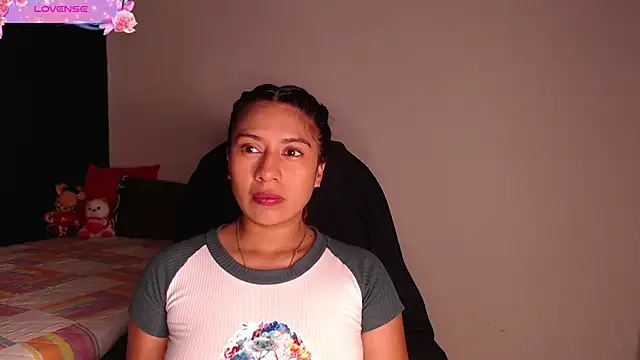 yes0225 online show from October 2025 02:47:02 PM