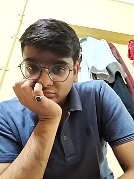 Snapshot of sutfvkii chatting on March 2025 03:47:02 PM sutfvkii online show from March 2025 03:47:02 PM