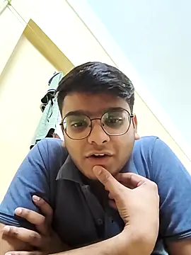 Snapshot of sutfvkii chatting on March 2025 02:51:02 PM sutfvkii online show from March 2025 02:51:02 PM