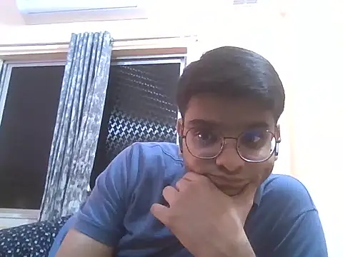 Snapshot of sutfvkii chatting on October 2025 01:00:01 PM sutfvkii online show from October 2025 01:00:01 PM