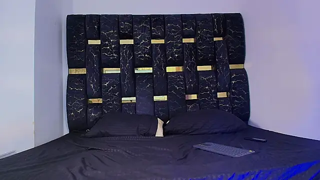 Snapshot of chris_blake__ chatting on November 2025 06:07:01 PM chris blake online show from November 2025 06:07:01 PM