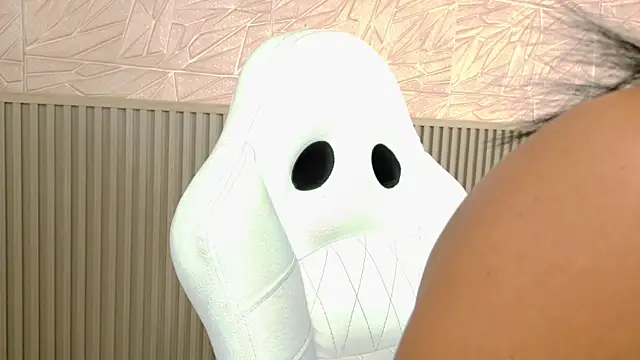 Gaviluc  online show from November 2025 10:36:02 AM