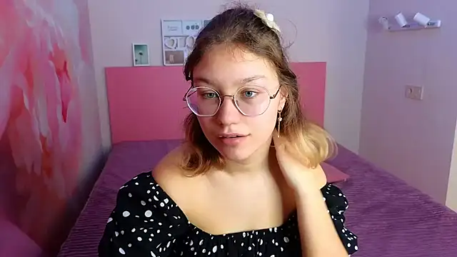 AngelinaLow online show from March 2025 03:25:02 PM