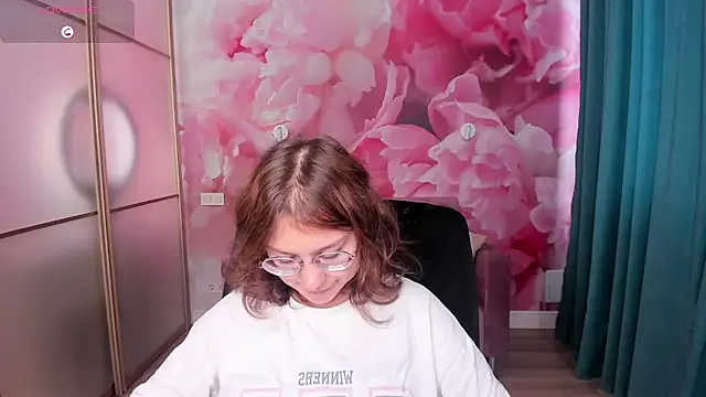 AngelinaLow online show from October 2025 12:30:01 PM