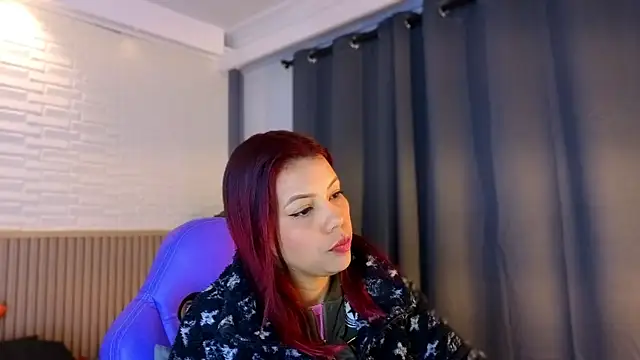 Snapshot of TiffanyWalk chatting on January 2026 11:56:01 AM TiffanyWalk online show from January 2026 11:56:01 AM