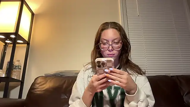 Snapshot of SpaceCowWhore chatting on March 2025 11:53:01 PM SpaceCowWhore online show from March 2025 11:53:01 PM