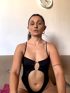 Snapshot of luci_brecman chatting on October 2025 03:56:02 PM luci brecman online show from October 2025 03:56:02 PM