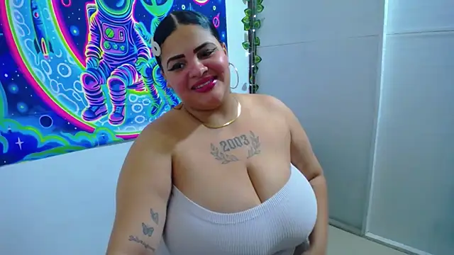latina bigboos25 online show from December 2025 05:57:01 AM