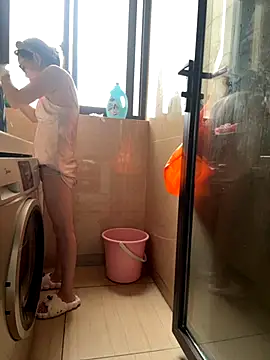 Snapshot of aa520uv chatting on September 2025 01:38:02 AM aa520uv online show from September 2025 01:38:02 AM