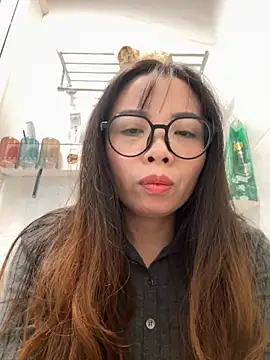 Snapshot of aa520uv chatting on October 2025 01:28:01 AM aa520uv online show from October 2025 01:28:01 AM