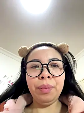 Snapshot of aa520uv chatting on December 2025 03:22:02 AM aa520uv online show from December 2025 03:22:02 AM