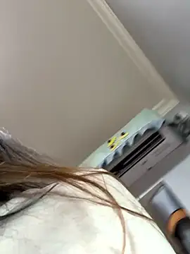 Snapshot of aa520uv chatting on January 2026 01:25:02 PM aa520uv online show from January 2026 01:25:02 PM