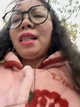 Snapshot of aa520uv chatting on January 2026 02:37:02 AM aa520uv online show from January 2026 02:37:02 AM