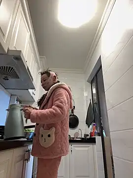 Snapshot of aa520uv chatting on February 2026 02:29:01 AM aa520uv online show from February 2026 02:29:01 AM