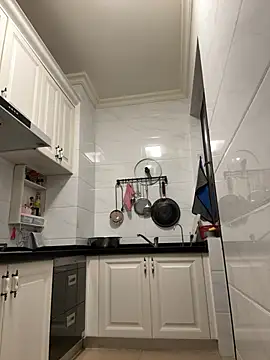 aa520uv online show from May 2026 02:45:01 PM