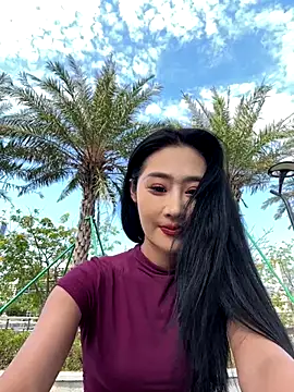 Snapshot of linger-23 chatting on October 2025 05:42:02 AM linger-23 online show from October 2025 05:42:02 AM