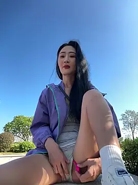 Snapshot of linger-23 chatting on November 2025 06:24:01 AM linger-23 online show from November 2025 06:24:01 AM