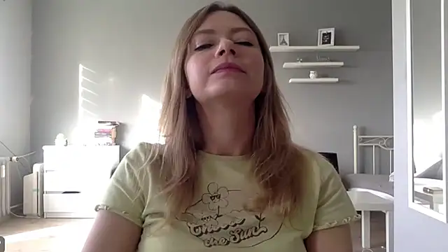 MillieShow online show from October 2025 07:30:01 AM