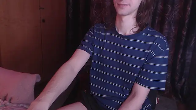 Snapshot of Your_Horny_Friends chatting on March 2025 09:58:01 PM Your Horny Friends online show from March 2025 09:58:01 PM