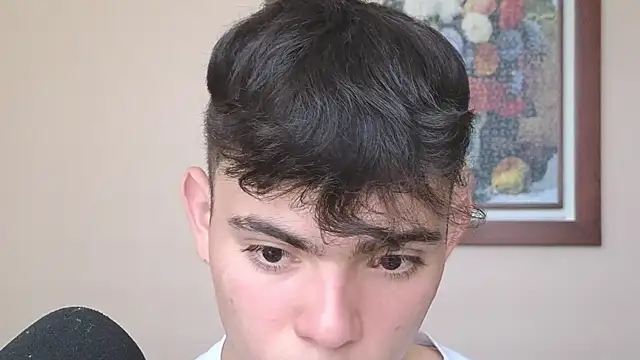 Snapshot of lukeboyce33 chatting on March 2025 04:46:01 PM lukeboyce33 online show from March 2025 04:46:01 PM