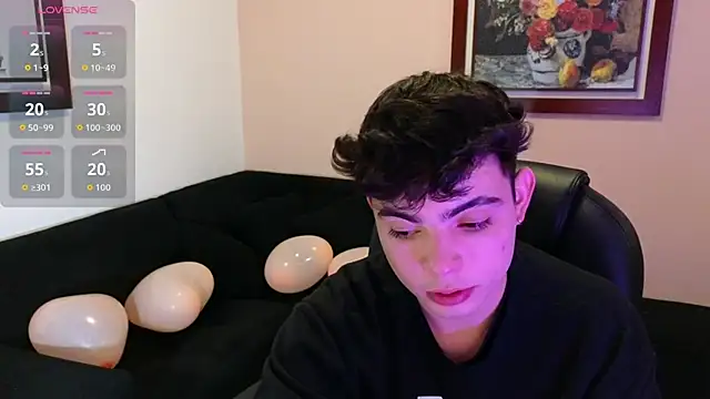 Snapshot of lukeboyce33 chatting on February 2026 12:47:02 AM lukeboyce33 online show from February 2026 12:47:02 AM