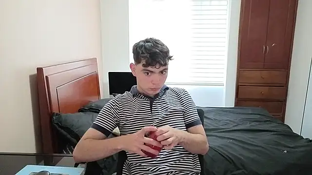 Snapshot of lukeboyce33 chatting on February 2026 10:31:01 PM lukeboyce33 online show from February 2026 10:31:01 PM