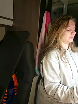 Snapshot of Amesthyst_destiny chatting on September 2025 03:06:02 AM Amesthyst destiny online show from September 2025 03:06:02 AM