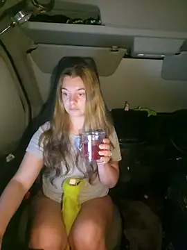 Snapshot of Amesthyst_destiny chatting on October 2025 11:58:02 PM Amesthyst destiny online show from October 2025 11:58:02 PM