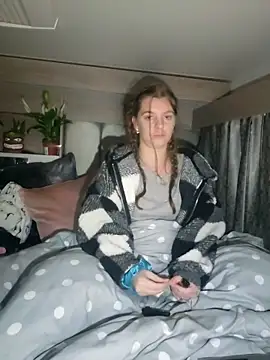 Snapshot of Amesthyst_destiny chatting on November 2025 02:21:01 AM Amesthyst destiny online show from November 2025 02:21:01 AM