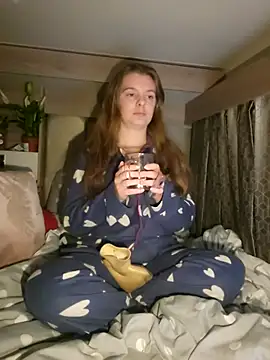 Snapshot of Amesthyst_destiny chatting on November 2025 02:15:02 AM Amesthyst destiny online show from November 2025 02:15:02 AM