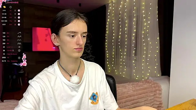 TwinTemptations online show from December 2025 09:32:01 PM