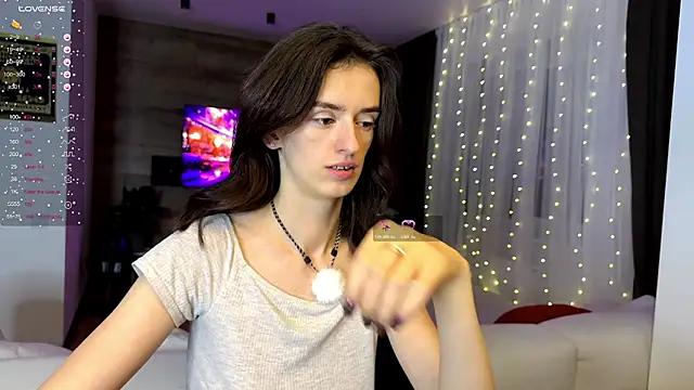 TwinTemptations online show from December 2025 08:04:01 PM