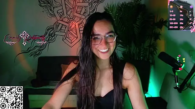 Emmi Roberts online show from May 2026 11:57:02 PM