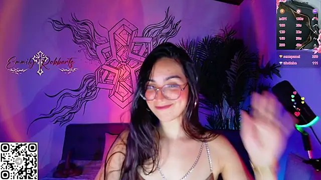 Emmi Roberts online show from May 2026 12:40:02 AM