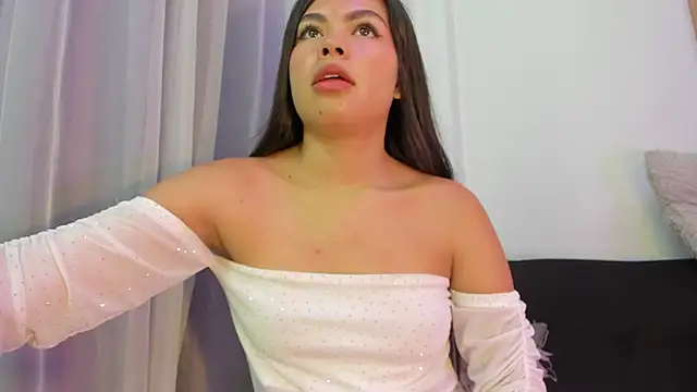 Snapshot of Pretty_Johnson_ chatting on February 2026 12:23:02 PM Pretty Johnson online show from February 2026 12:23:02 PM